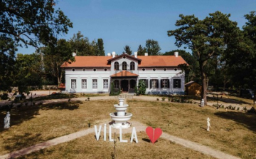 Dune House: 330 millió forinttól indulnak az árak a kastélypiacon