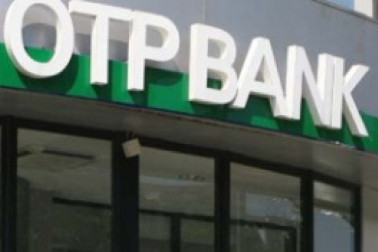 Devizapiac - Romániában a kamat ideiglenes csökkentését ajánlotta fel a frankhiteleseknek az OTP