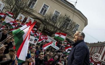 Orbán Viktor: Zelenszkíj vagy én?