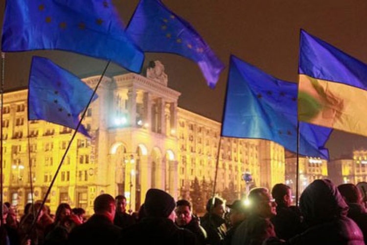 Ukrajnai tüntetések - Londoni elemzők: fizetési válság fenyeget, csúcson a CDS
