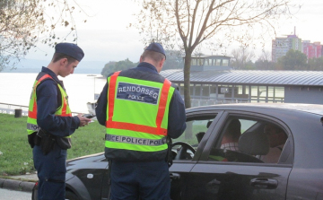 Ittas és drogos sofőrökre vadászik a rendőrség a hétvégén