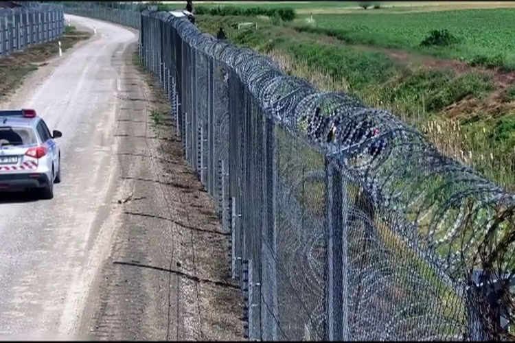 Több mint 235 ezer illegális határátlépési kísérletet akadályoztak meg idén